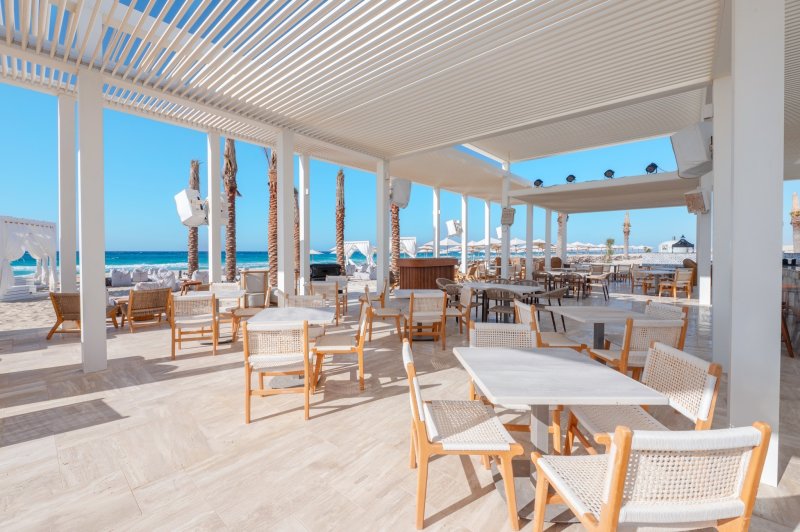 Marsa Matruh utazás Cleopatra Luxury Resort