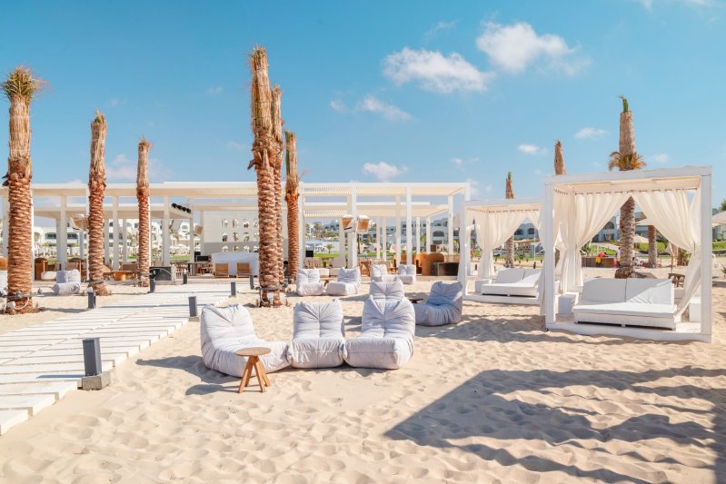 Marsa Matruh utazás Cleopatra Luxury Resort