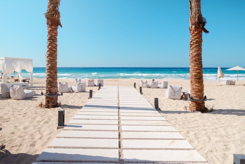 Marsa Matruh utazás Cleopatra Luxury Resort