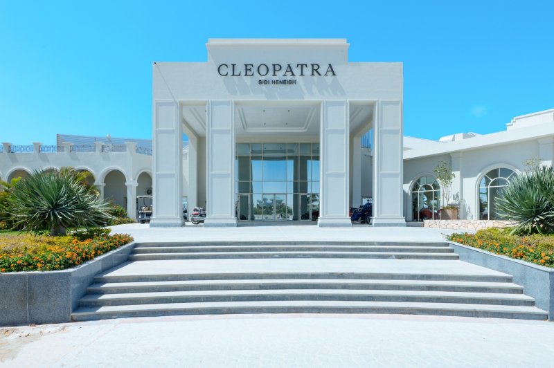 Marsa Matruh utazás Cleopatra Luxury Resort