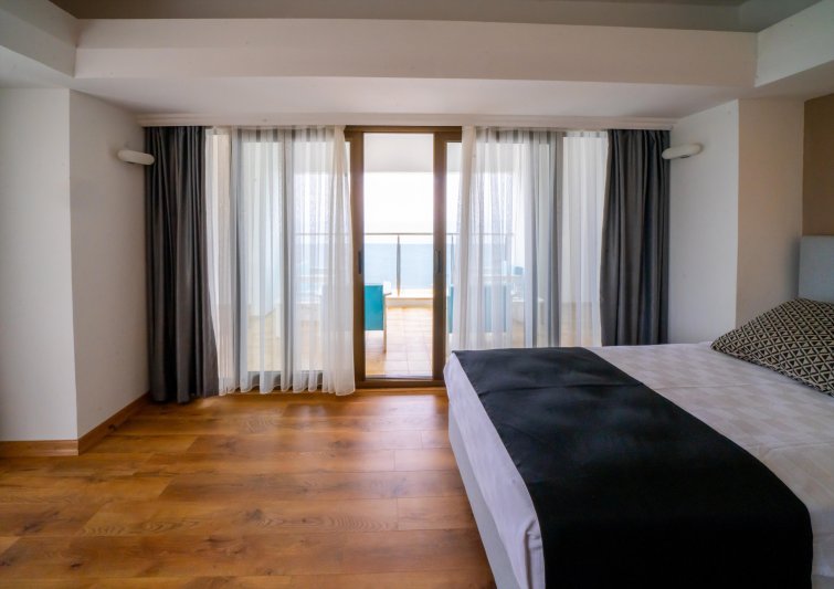 Tengerre néző lakosztály