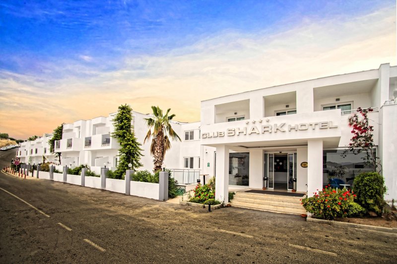 Bodrum utazás Club Shark Hotel