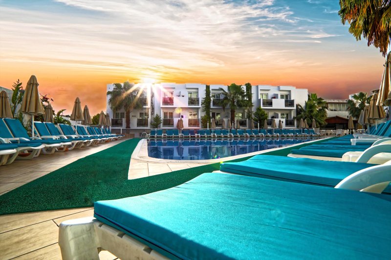 Bodrum utazás Club Shark Hotel