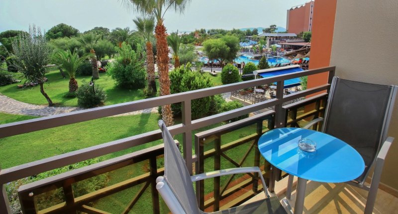 Kusadasi utazás Club Yali Resort