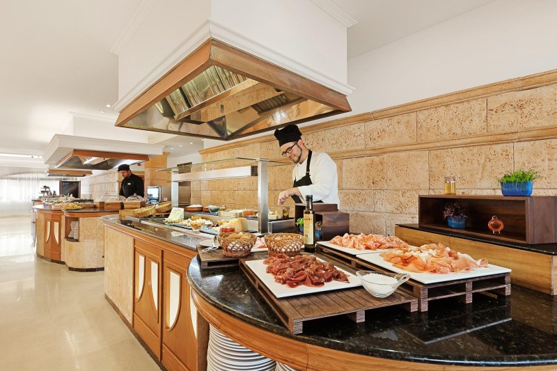 Mallorca Sa Coma utazás Cm Mallorca Palace 