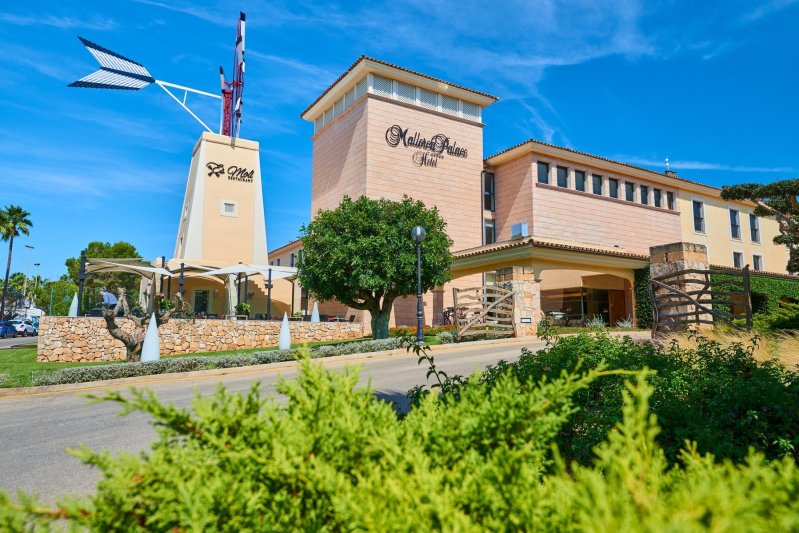 Mallorca Sa Coma utazás Cm Mallorca Palace 