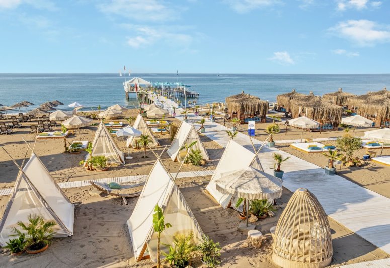 Antalya utazás Concorde De Luxe