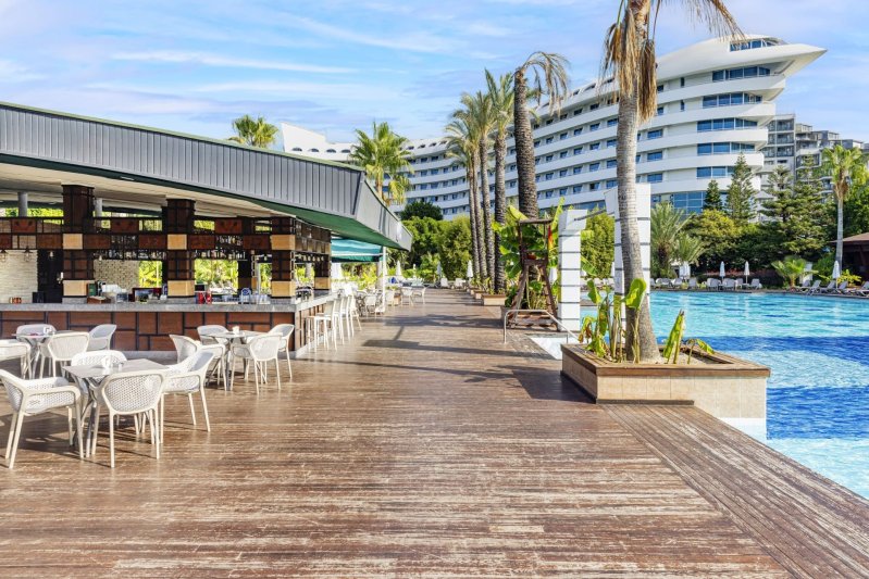 Antalya utazás Concorde De Luxe