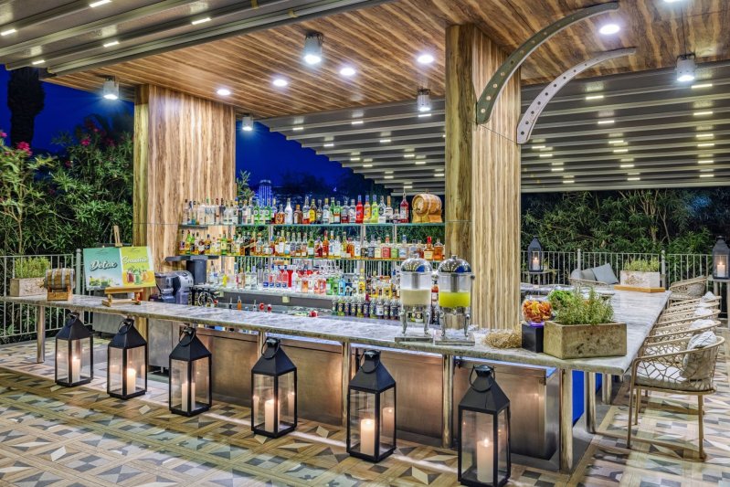 Antalya utazás Concorde De Luxe