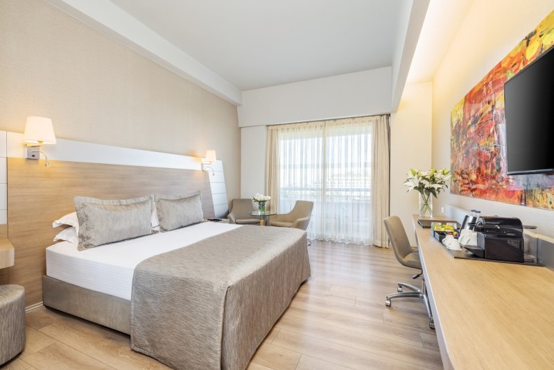 Deluxe szoba kétszemélyes ággyal