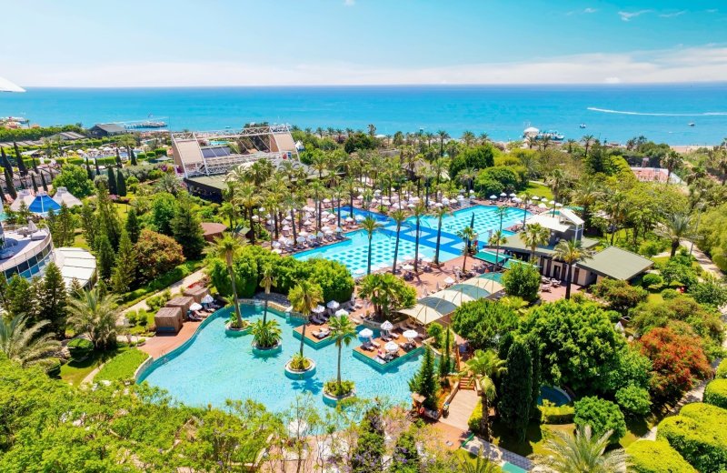 Antalya utazás Concorde De Luxe