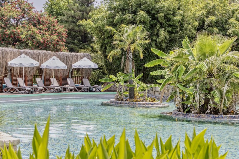 Antalya utazás Concorde De Luxe