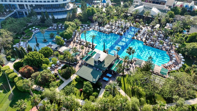 Antalya utazás Concorde De Luxe