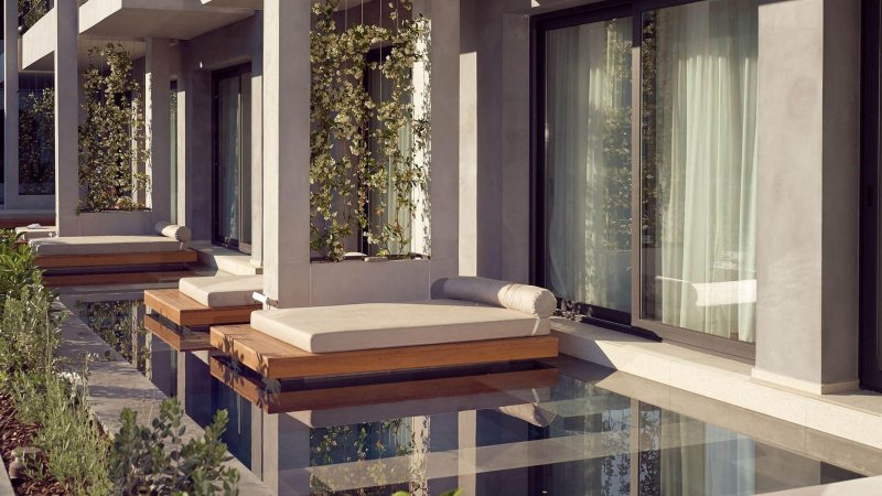 Deluxe lakosztály közös medencével