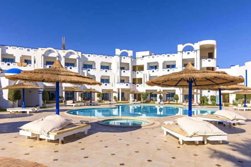 Hurghada utazás Coral Sun Beach Resort