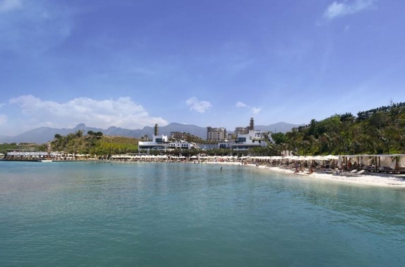 Észak-Ciprus utazás Cratos Premium Hotel