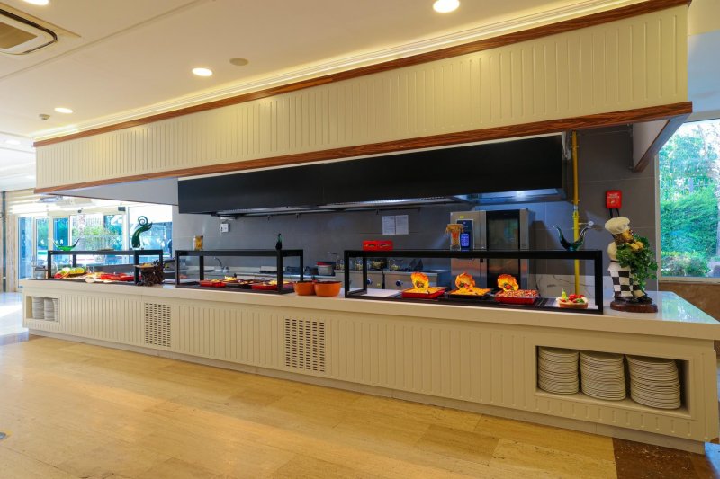 Side utazás Crystal Admiral Resort