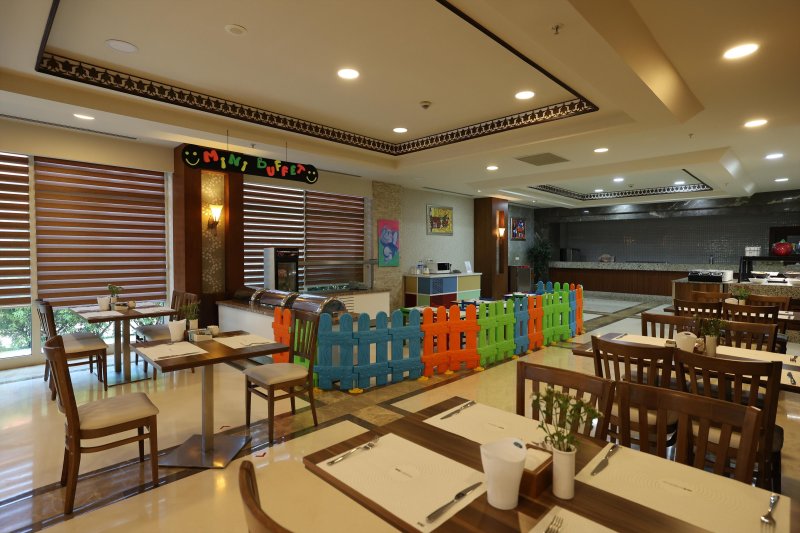 Belek utazás Crystal Family Comfort Collection