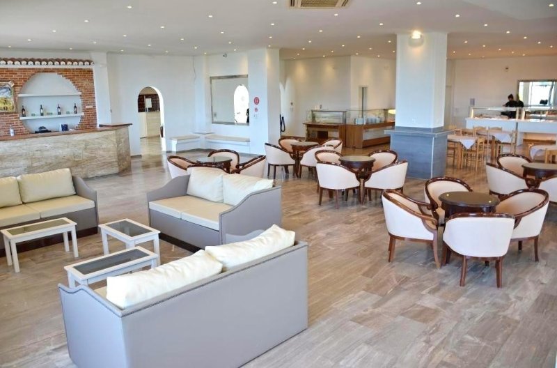 Korfu utazás Dassia Holiday Club 