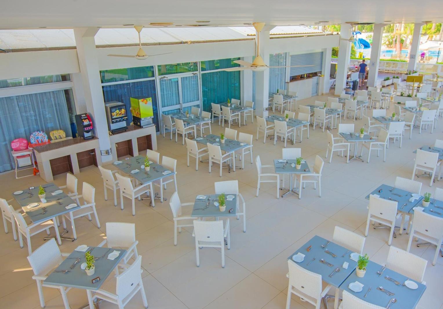 Dome Beach Hotel & Resort Dél-Ciprus