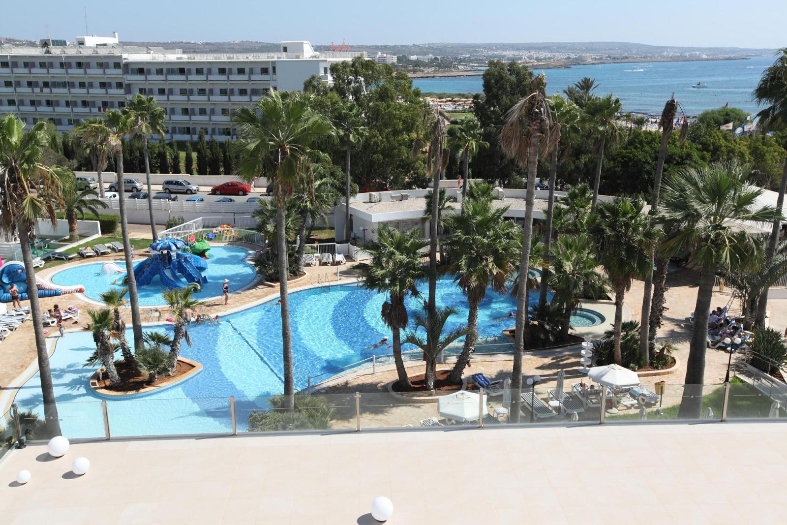 Dome Beach Hotel & Resort Dél-Ciprus