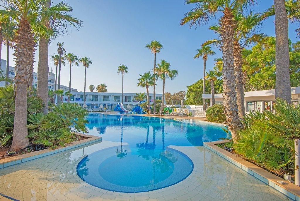 Dome Beach Hotel & Resort Dél-Ciprus