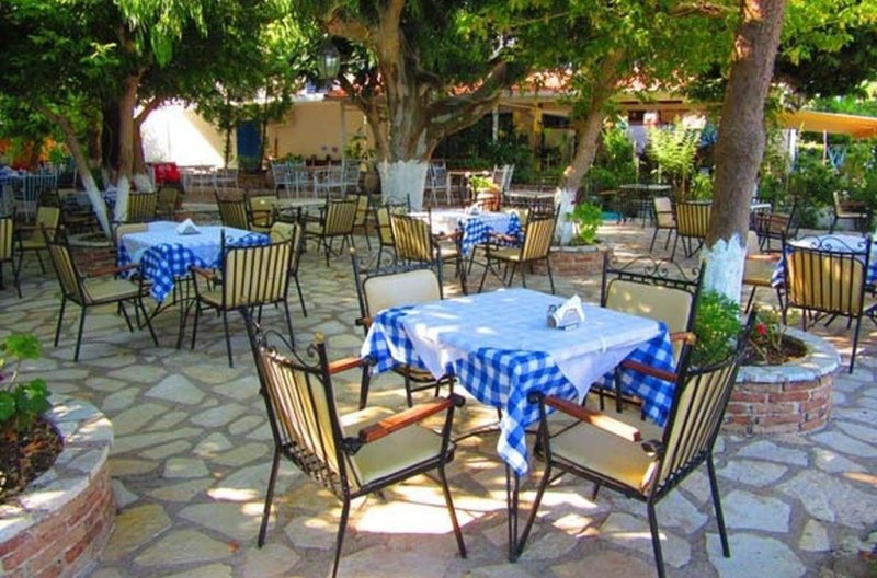 Lefkada-sziget utazás Delfini Penzion