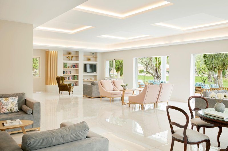 Korfu utazás Delfinia