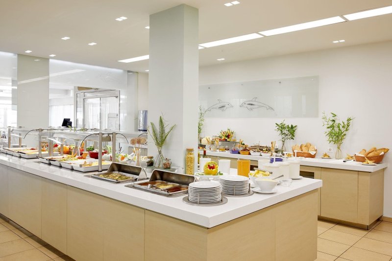 Korfu utazás Delfinia