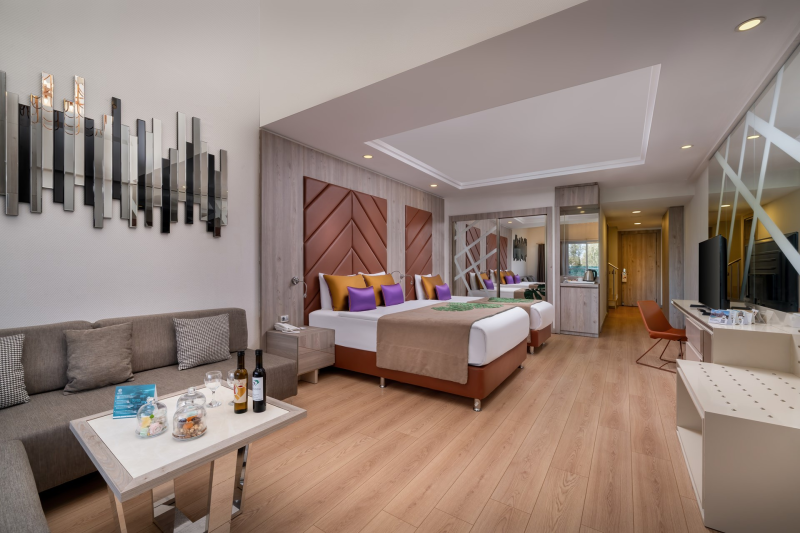 Antalya utazás Delphin Be Grand (ex: Botanik Lares)