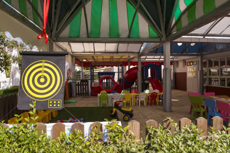 Antalya utazás Delphin Diva Premiere