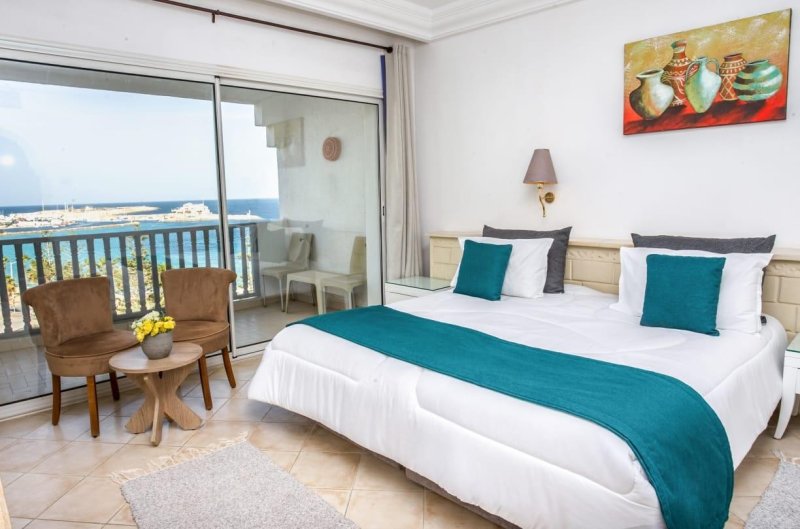 Monastir utazás Delphin Habib