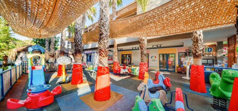 Antalya utazás Delphin Palace