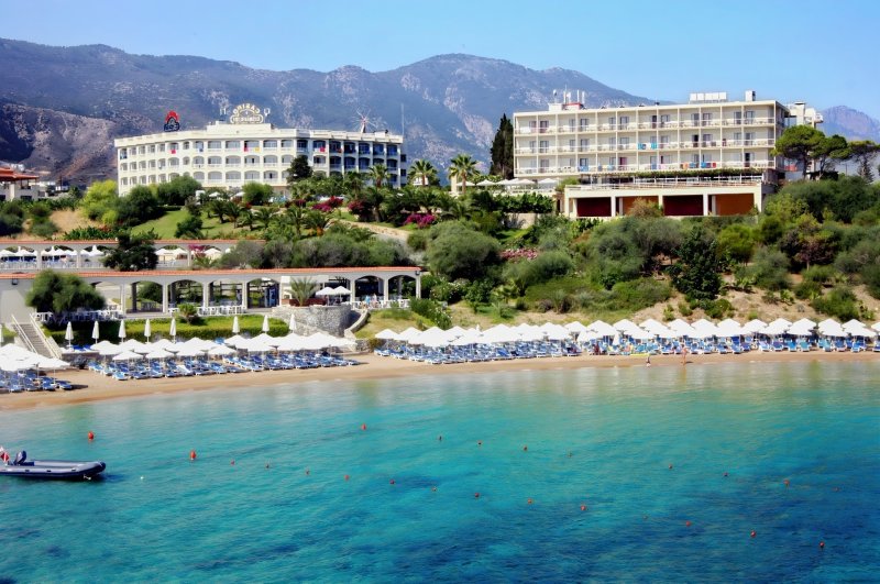 Észak-Ciprus utazás Denizkizi Royal