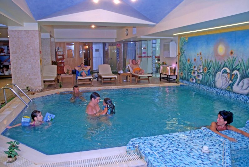 Kusadasi utazás Derici Hotel