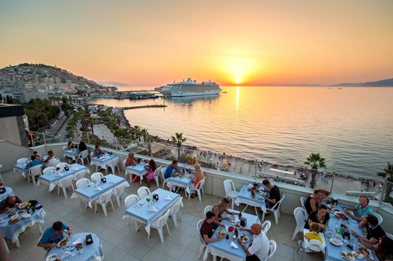 Kusadasi utazás Derici Hotel