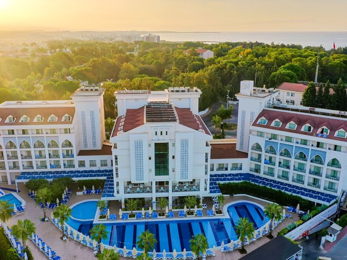 Diamond Elite Hotel And Spa Side