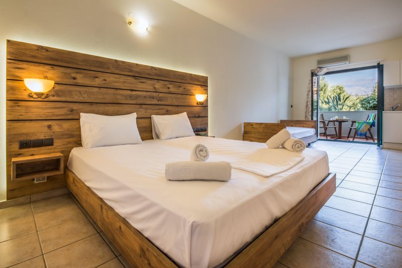 Kréta Agia Marina utazás Dias Hotel & Apartments