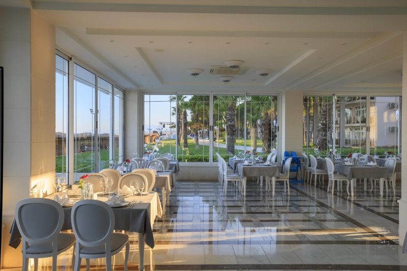 Dobedan World Palace Kemer