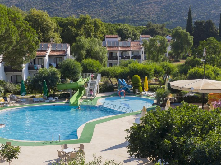 Kusadasi utazás Dogan Paradise Beach