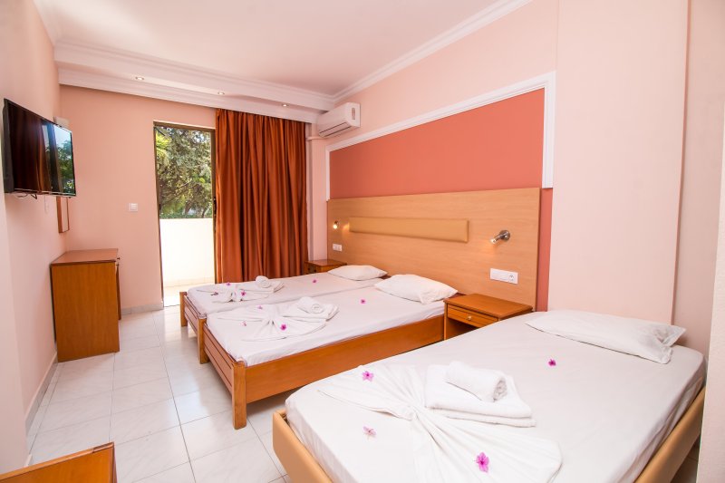 Kétágyas szoba pótággyal