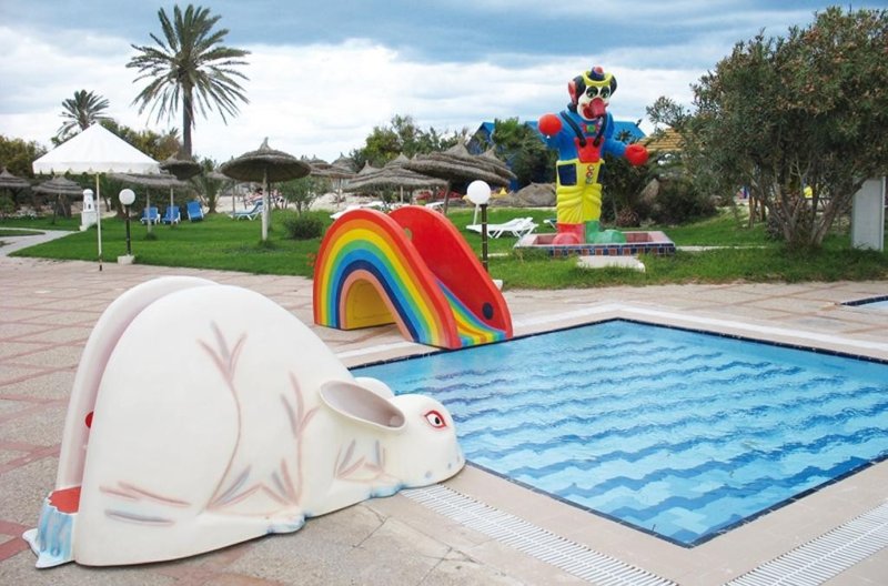 Monastir utazás Eden Club Skanes