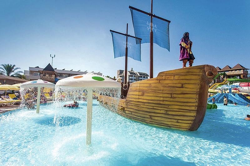Alanya utazás Eftalia Splash Resort