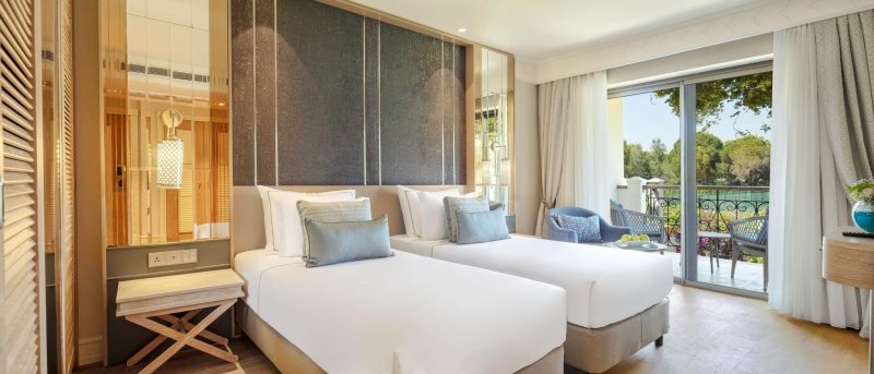 Kétágyas szoba kerttel