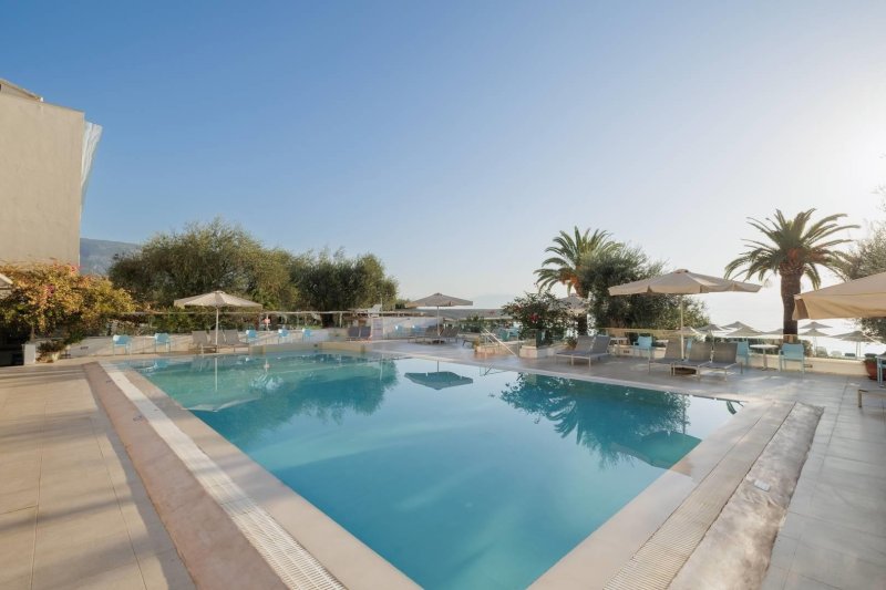 Korfu Dassia utazás Elea Beach