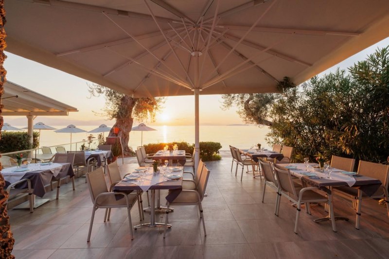 Korfu Dassia utazás Elea Beach