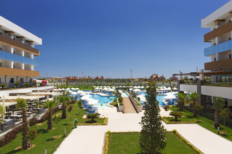 Elite Beach Side