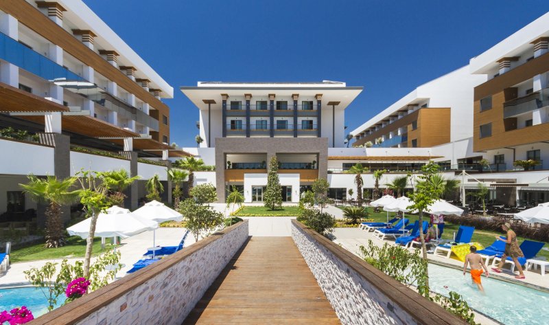 Terrace Elite Resort Side