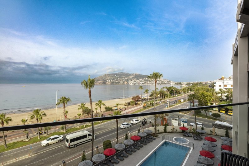 Alanya utazás Elysee Rive