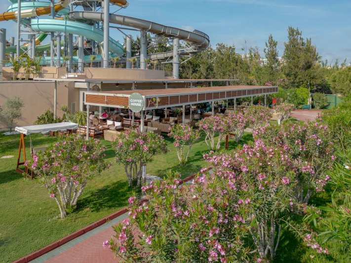 Antalya utazás Fame Residence Lara